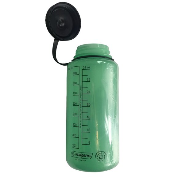 New Green Plastic NALGENE Water Bottle. Black Screw Top Lid. Eagle Design. - Picture 8 of 13